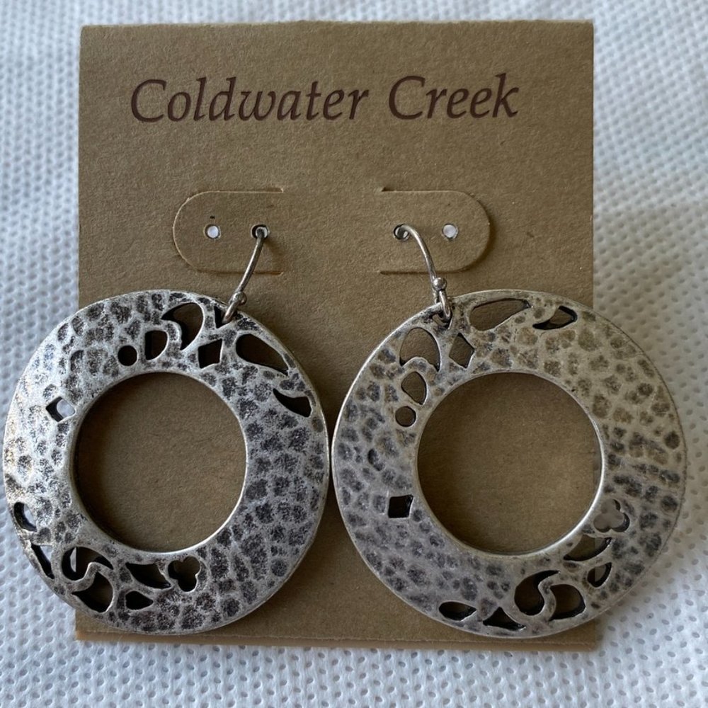 Coldwater Creek Dangling Silver Circles - Picture 4 of 7